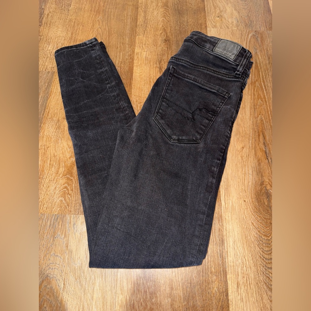 American Eagle Super Hi-Rise Jegging - size 2 regular